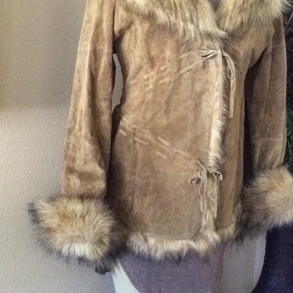 Genuine Leather size M coat - Picture 3 of 9